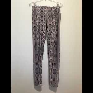 NWOT VENOR Snakeskin Leggings 2